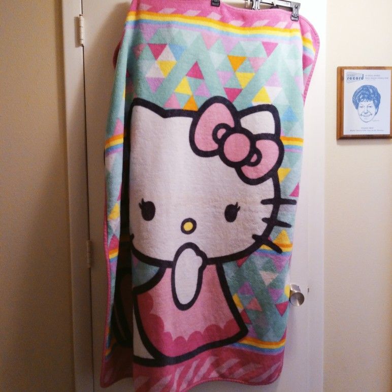 Hello Kitty Plush Throw Blanket
