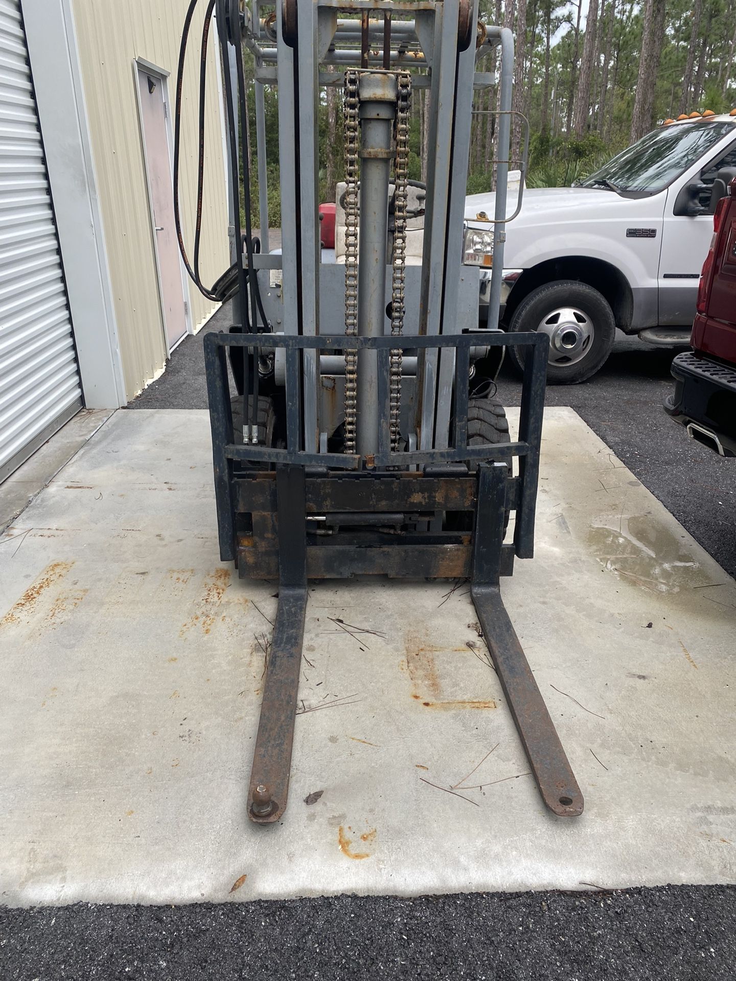 TCM Forklift Gas W Air Tires And Side Shift