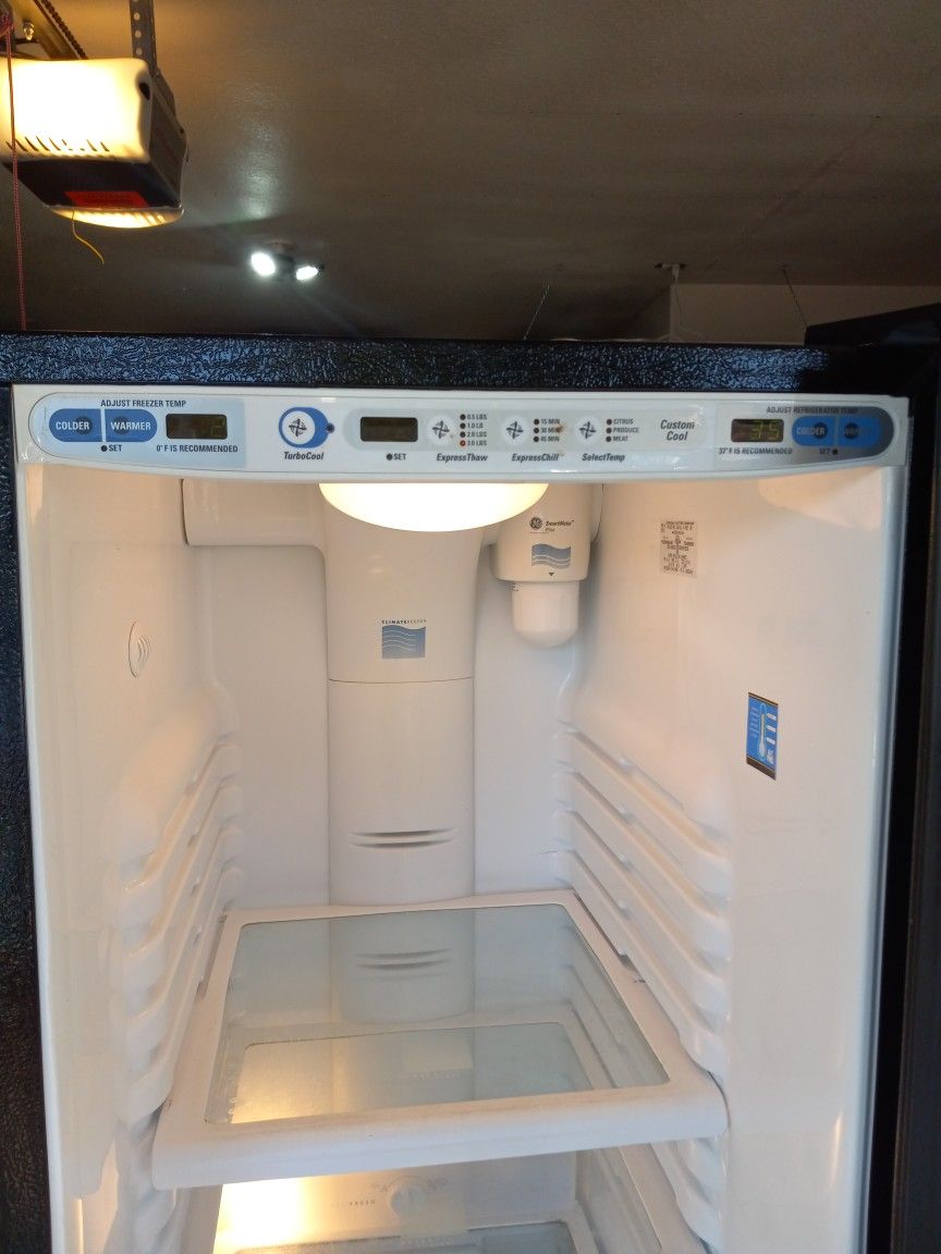 Refrigerator Works Perfect
