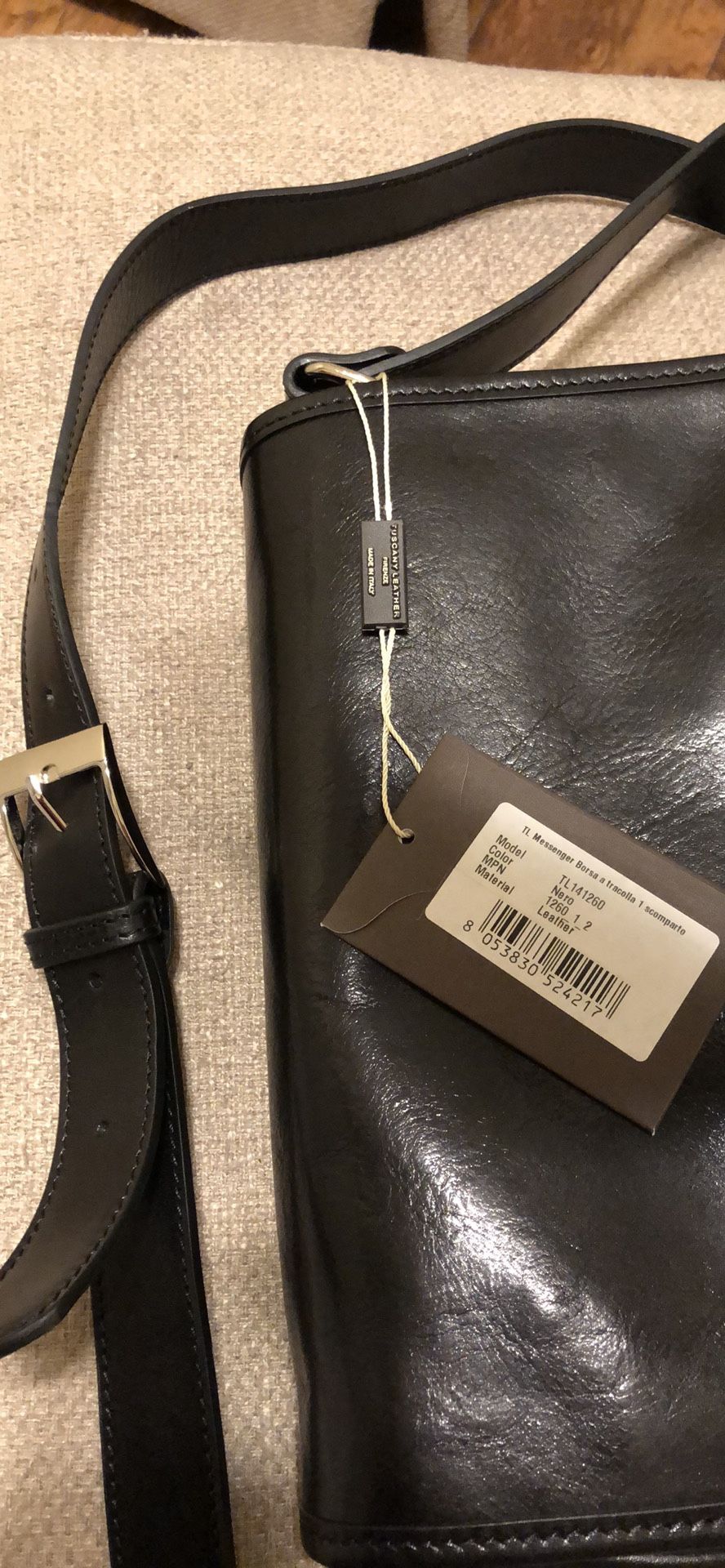 Calfskin Leather Crossbody Messenger Bag, Black