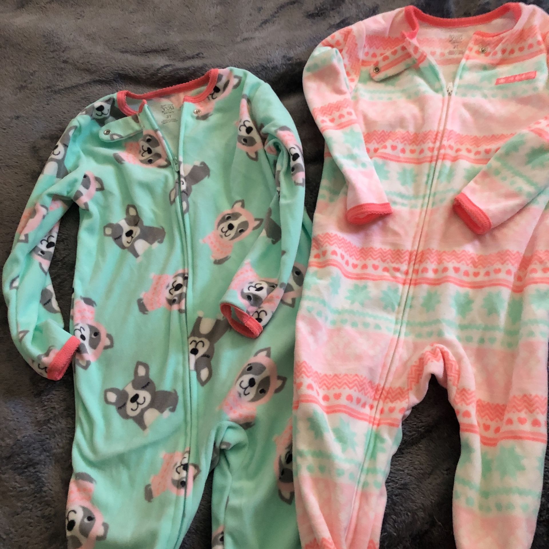 Kids Footy jammies size 3 good condition