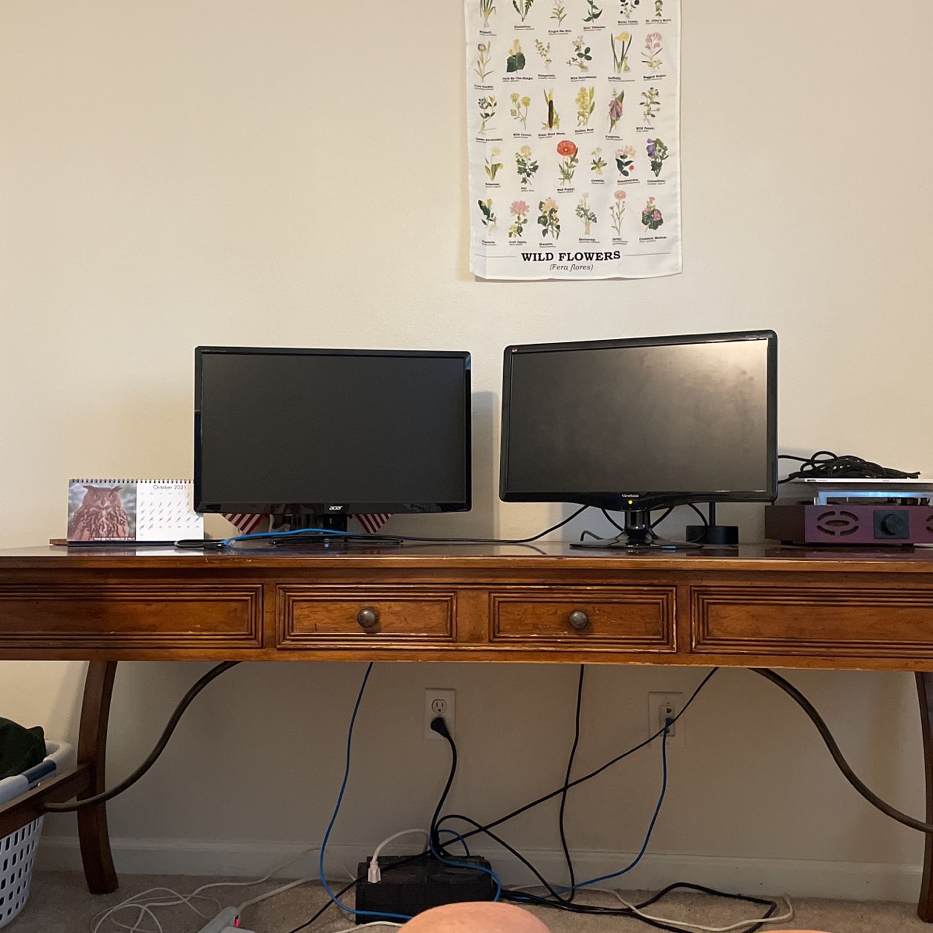 Ellis By Sligh Wood Desk