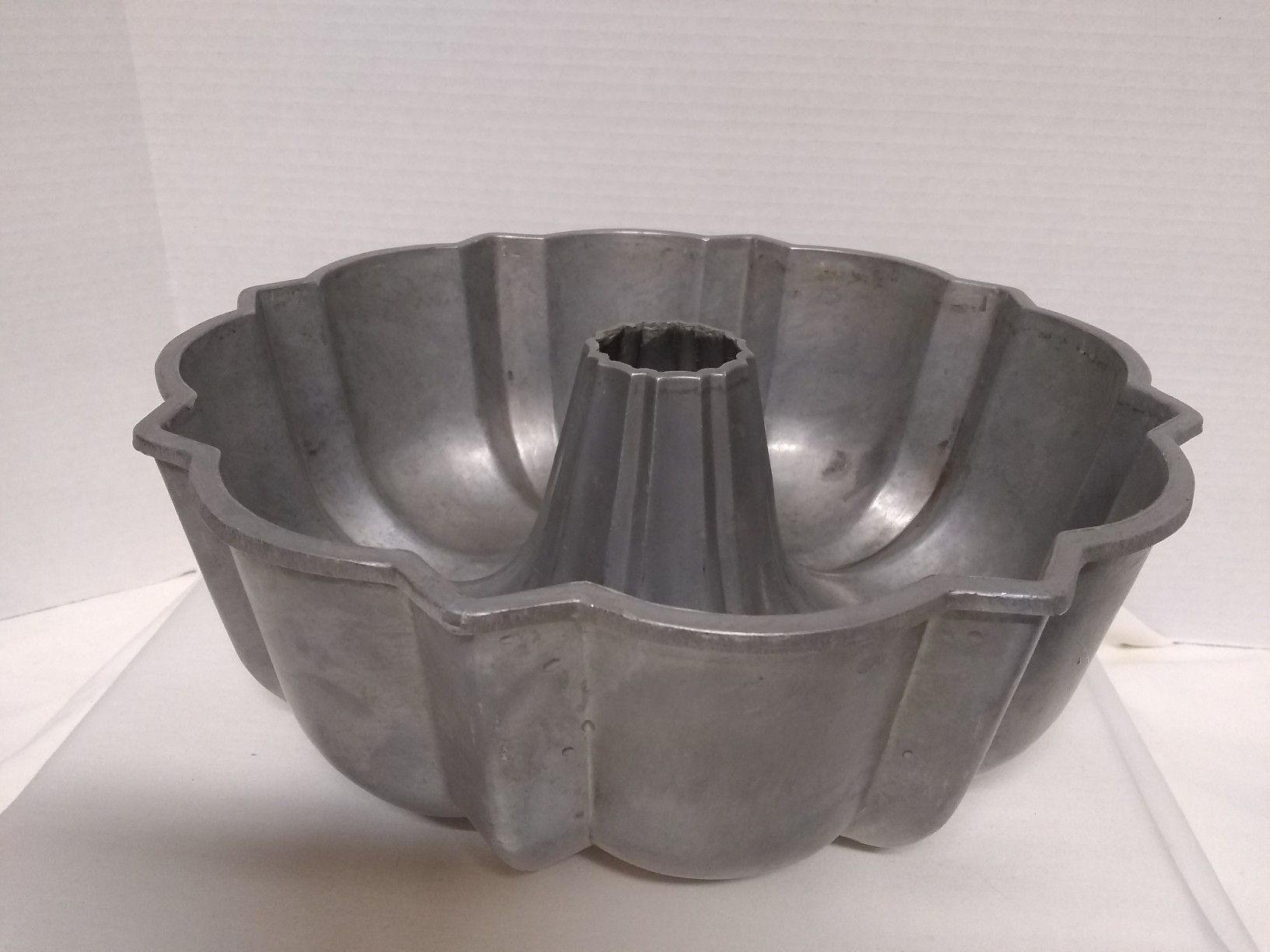 Bundt and Cornbread Pan