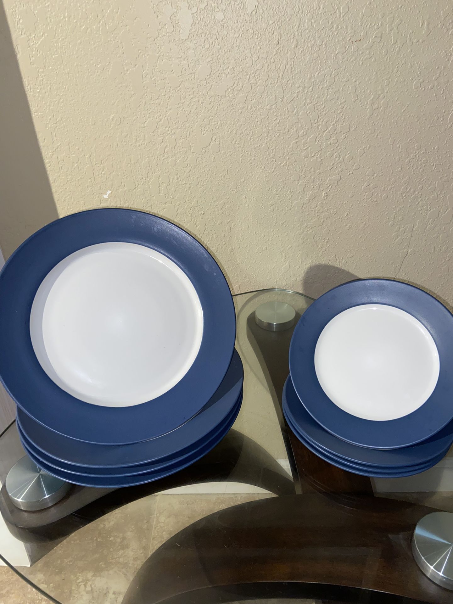 Pfaltzgraff 13-piece Dinnerware set in white and blue Matte