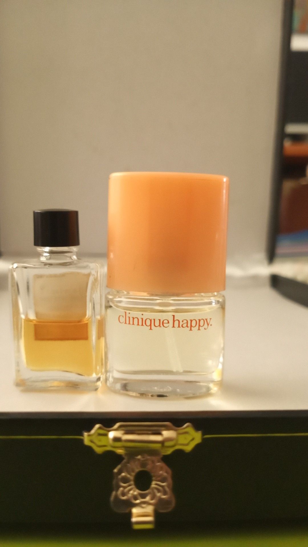 Mini coco Chanel perfume and clinic perfume