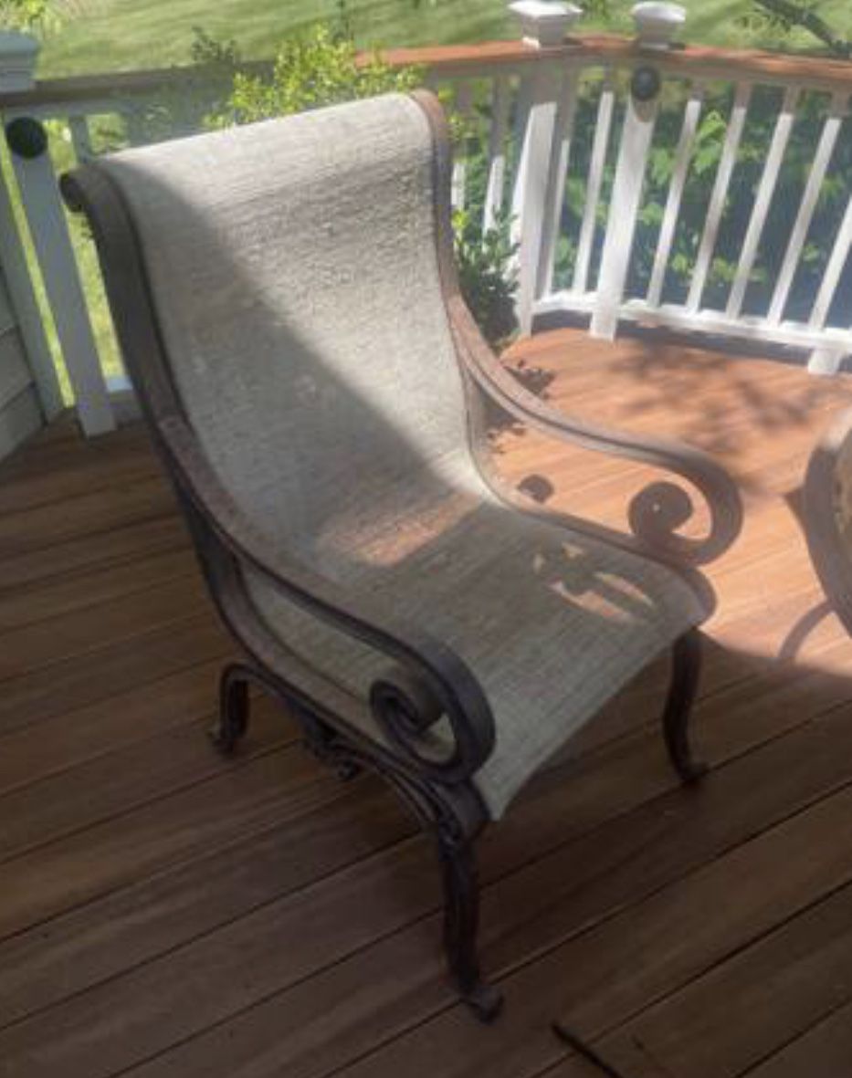 Deck and patio furniture- Ex. cond.
