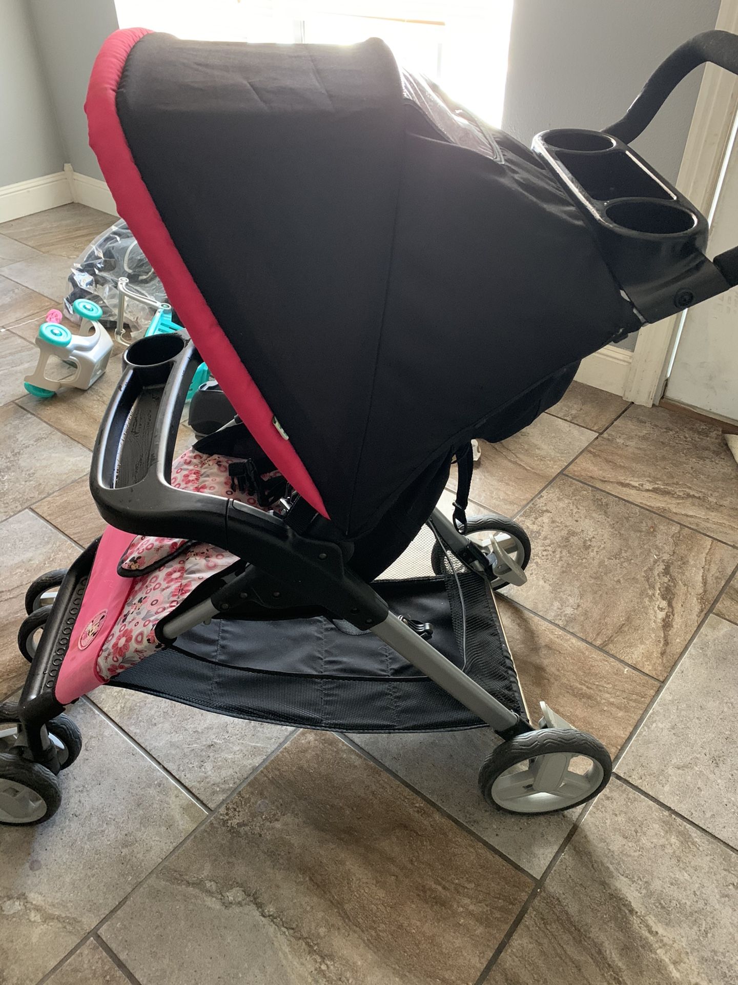 Minnie Mouse Car Seat and stroller