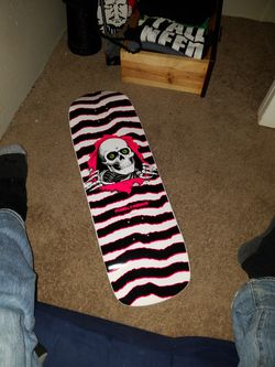 Skateboard Deck Shaped Thumbnail