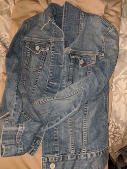 Gap jean jacket ( medium) Thumbnail