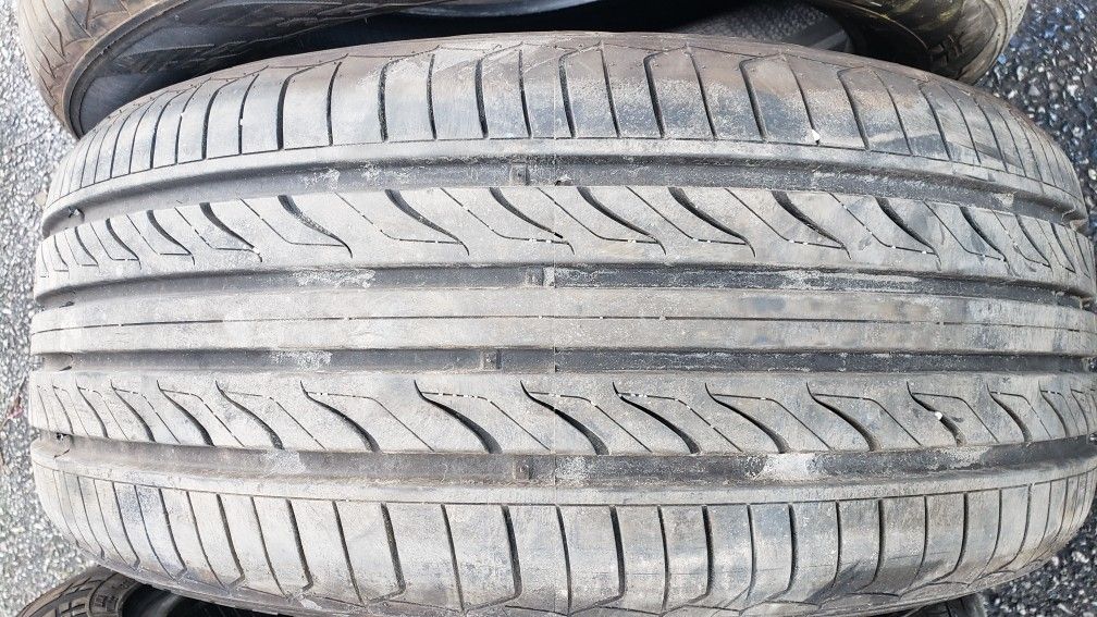 Tires 23550R18