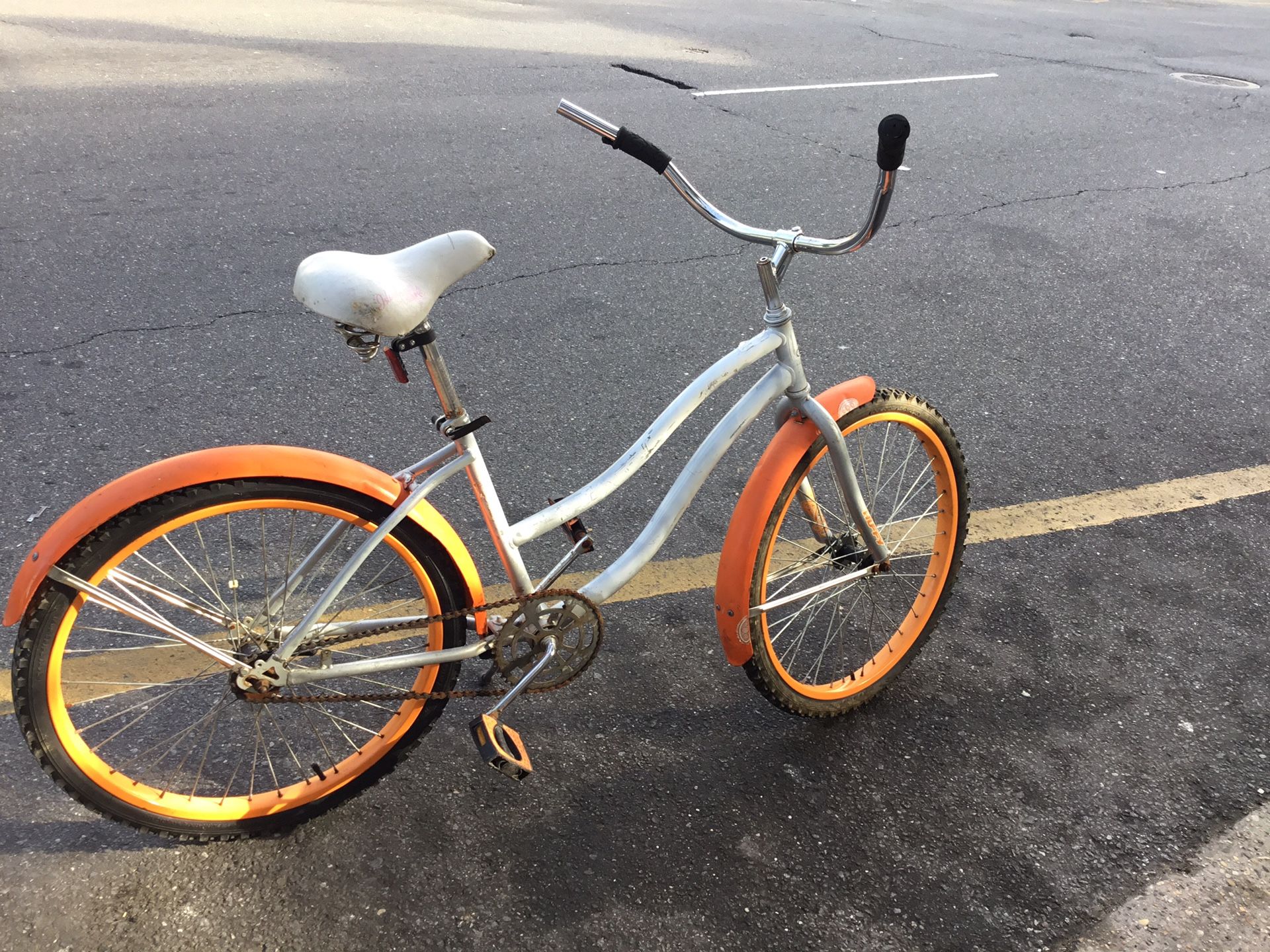 Vintage huffy beach cruise