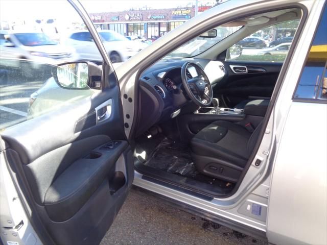 2017 Nissan Pathfinder