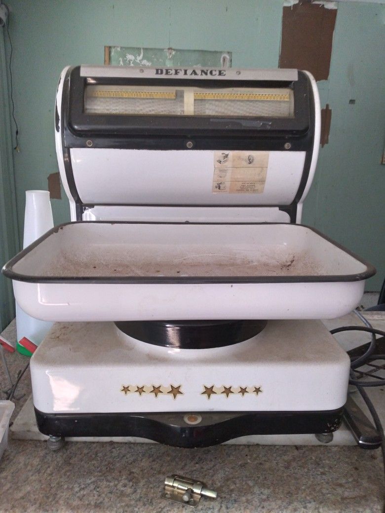 Vintage Scales