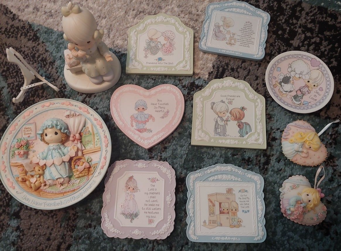 12 Piece Precious Moments Set