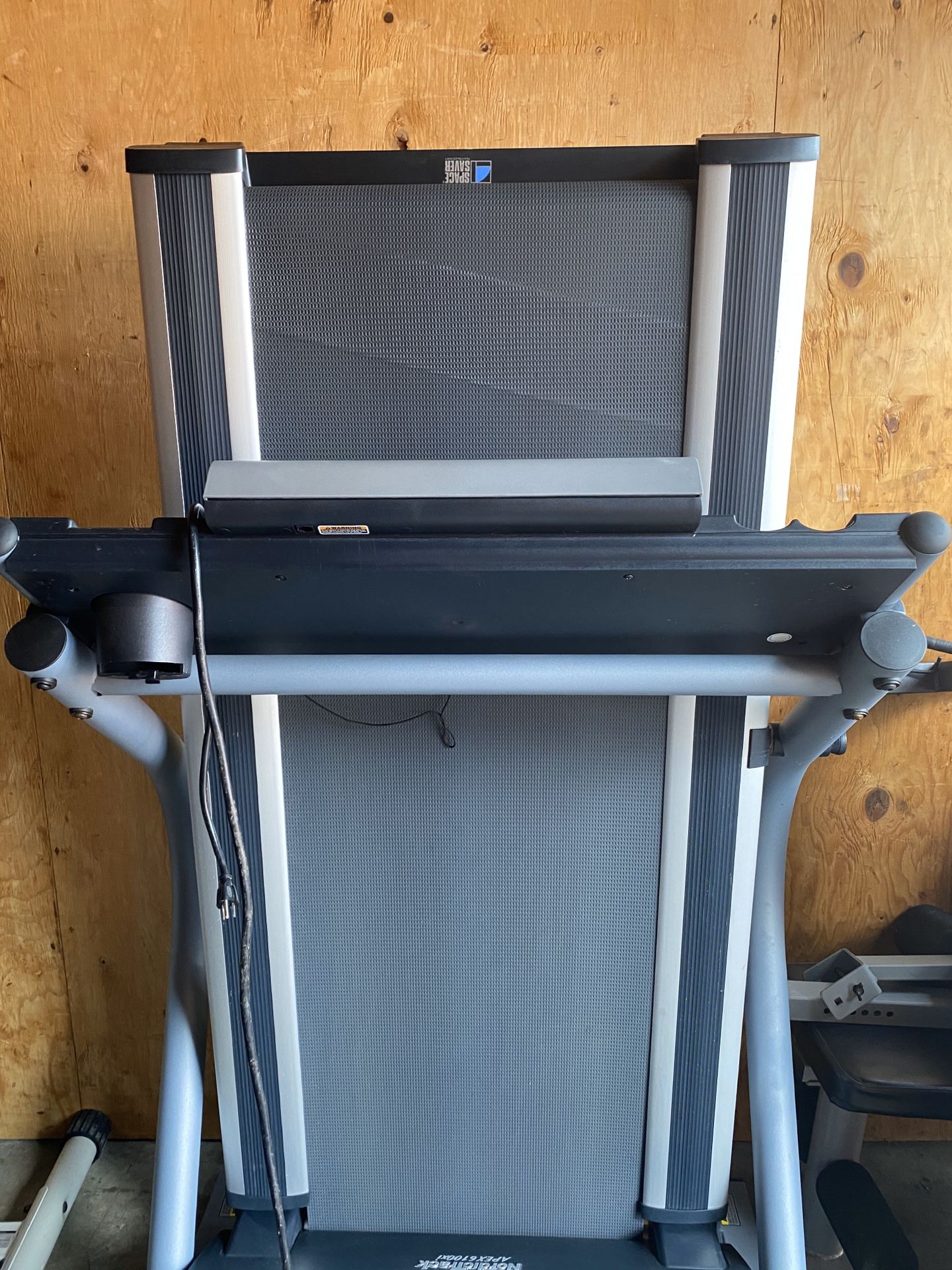 NordicTrack Apex 6100xi treadmill brand new condition for Sale in