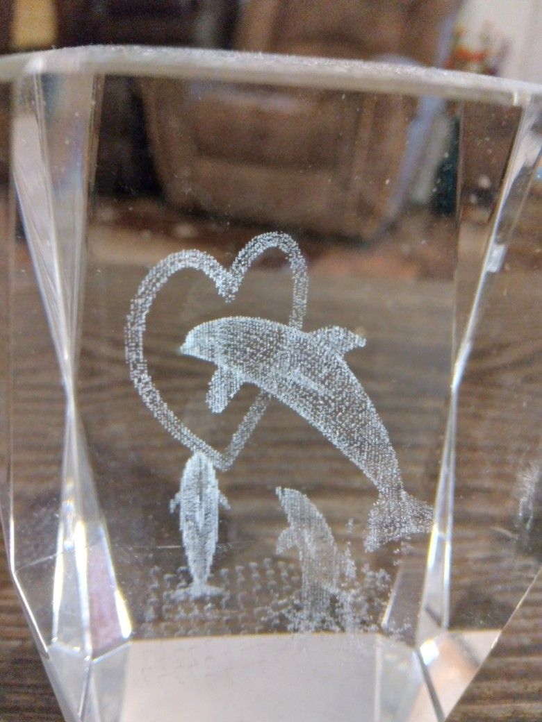 Dolphins 🐬 In Solid Crystal With Heart ❤