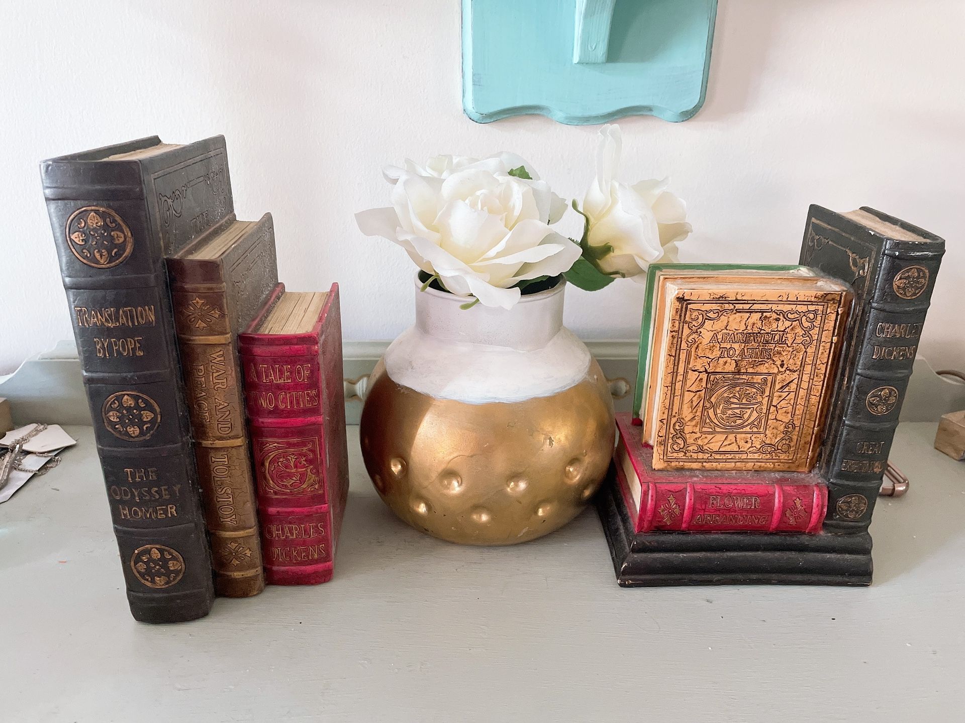 Antique Books Decor 📚