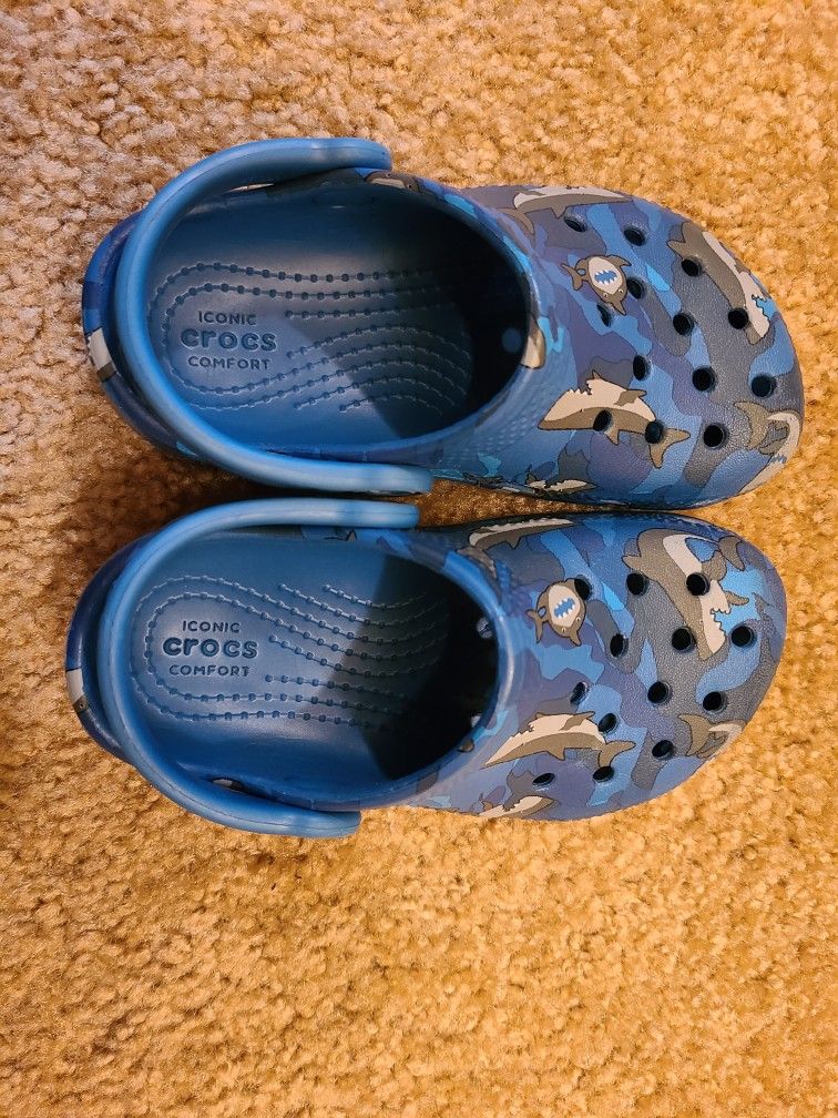 Wonderful Condition Shark Crocs!