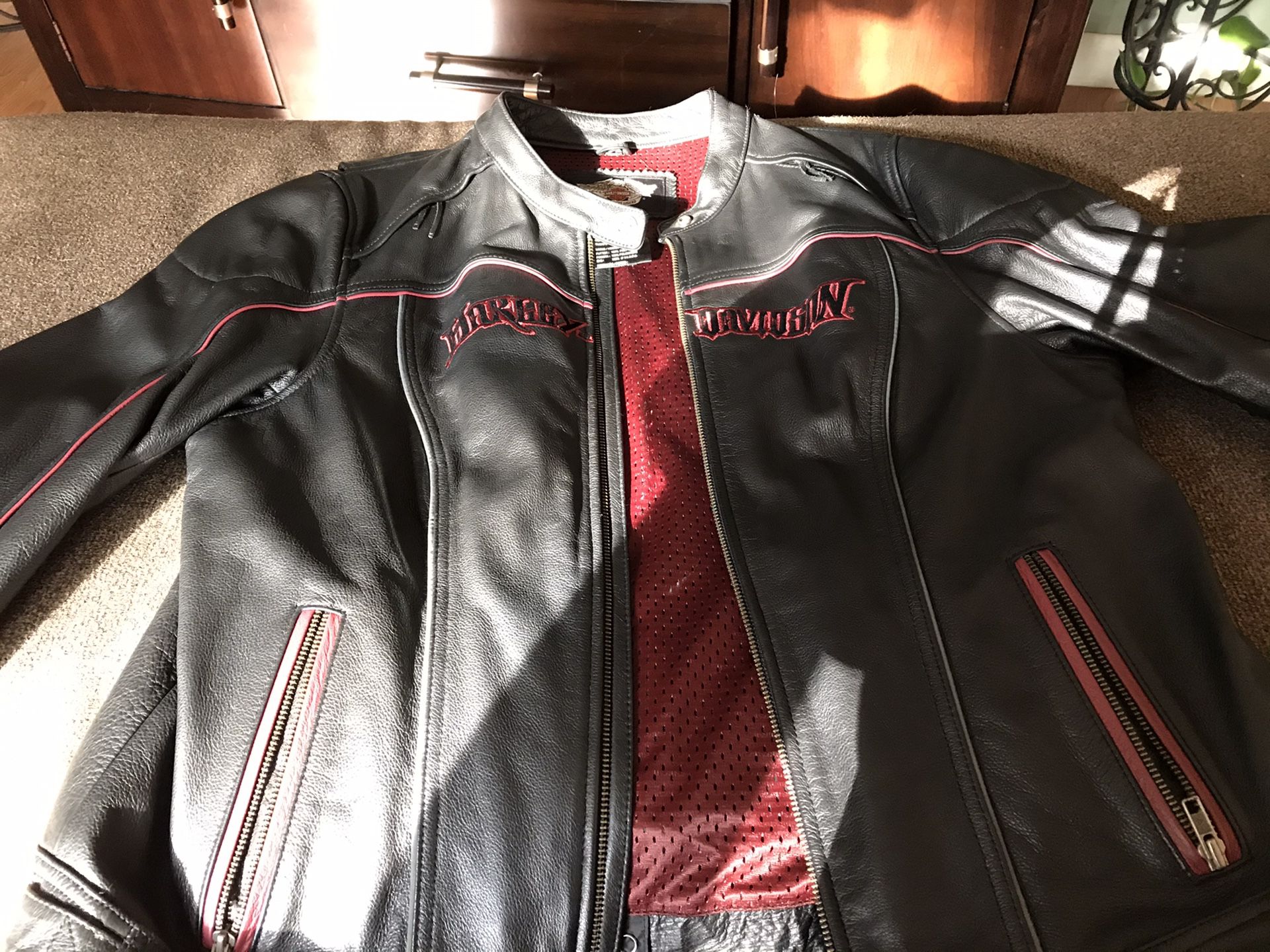 Harley Davison women’s medium leather jacket