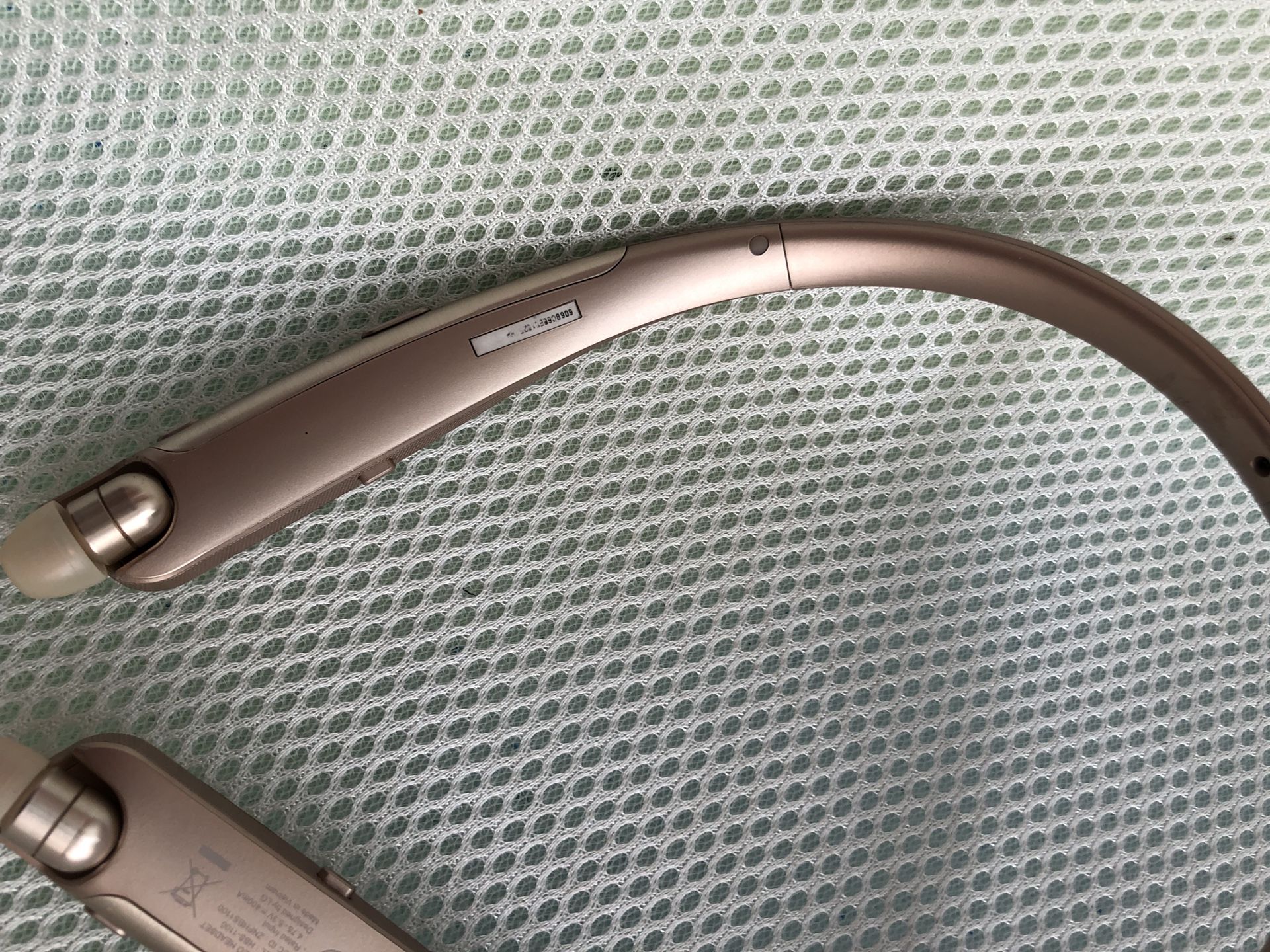 Lg 1100 Bluetooth headset