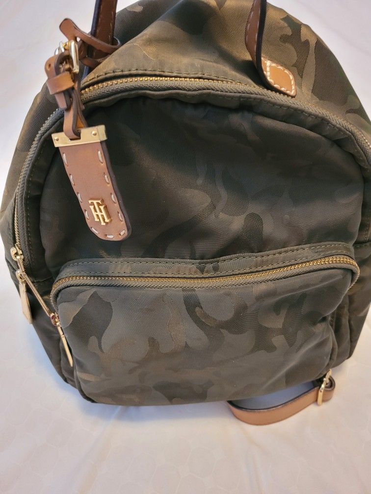 Green Tommy Backpack