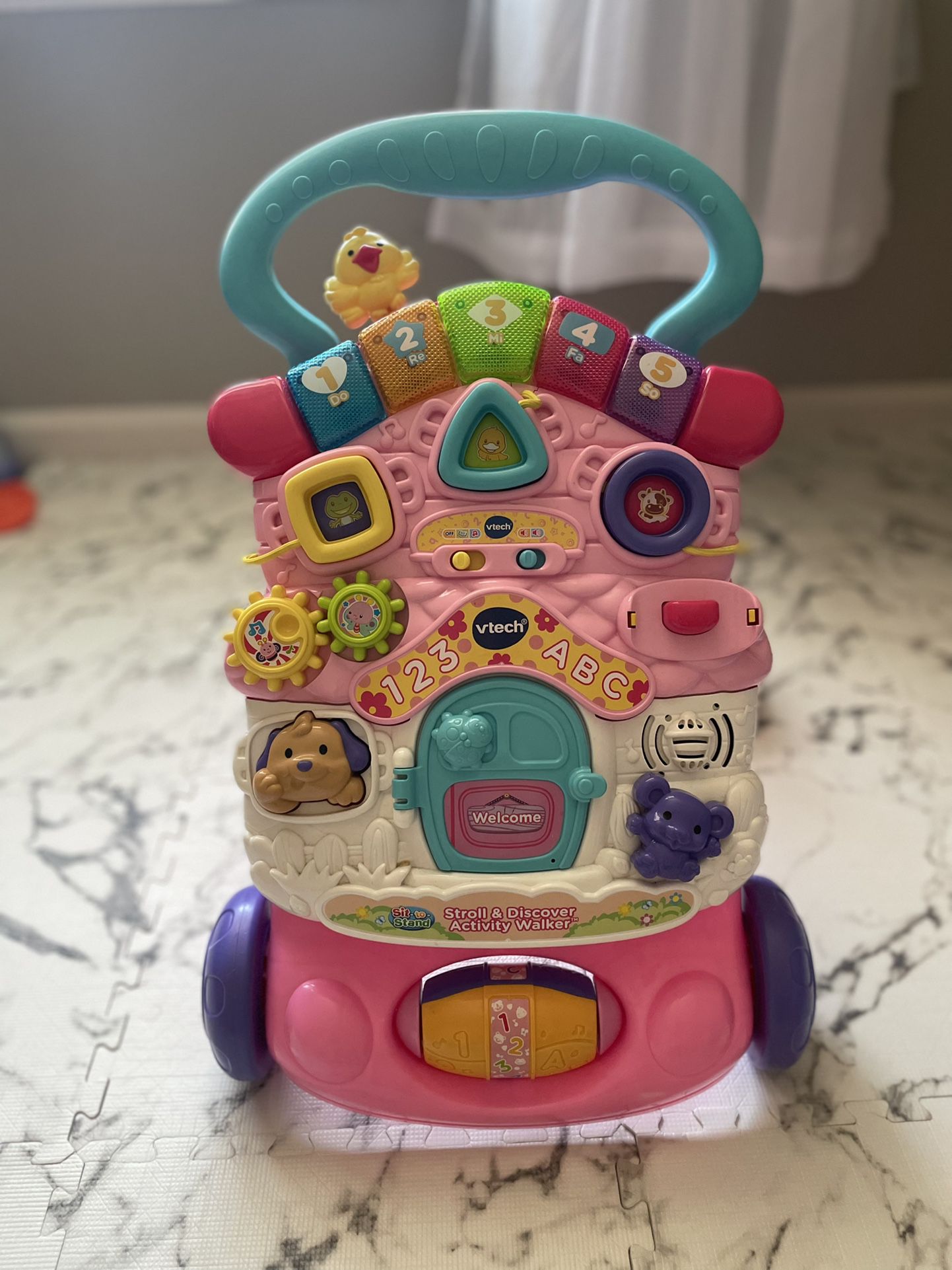 VTech Stroll and Discover Activity Walker 