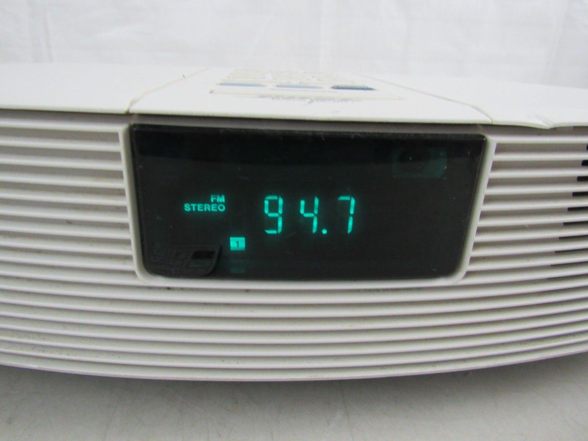 Bose Wave Radio Alarm Clock AWR1RW With Remote

