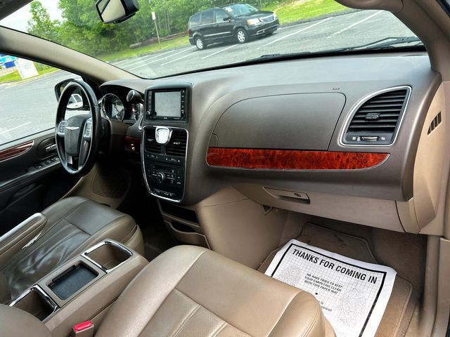 2012 Chrysler Town & Country