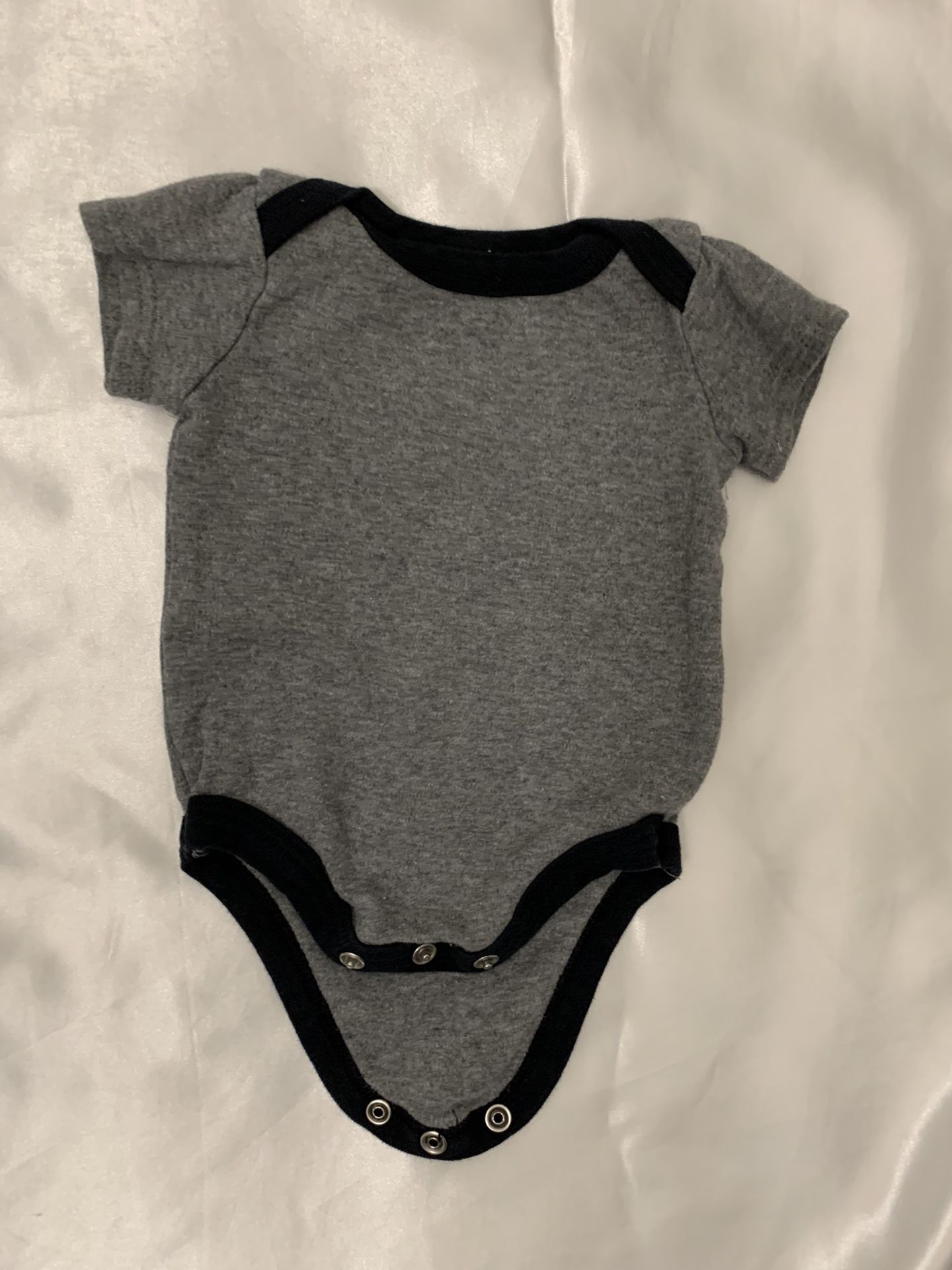 Onesies 3-6m