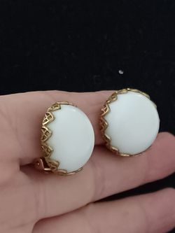 Vtg.Gold Plated White Marble Clip On Earrings Thumbnail
