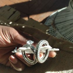 Size 8 Wedding Ring Set  Thumbnail