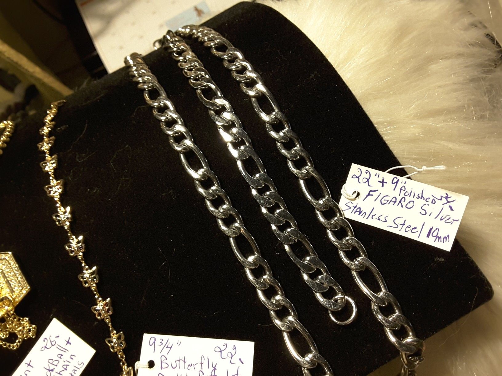 FIGARO Chain & Braclete 34$/Butterfly Anklet 22$/Rope$22 Pendent 26$