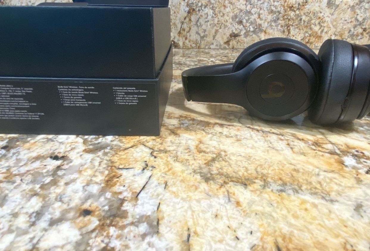 Beats Solo 3 Wireless Headphones