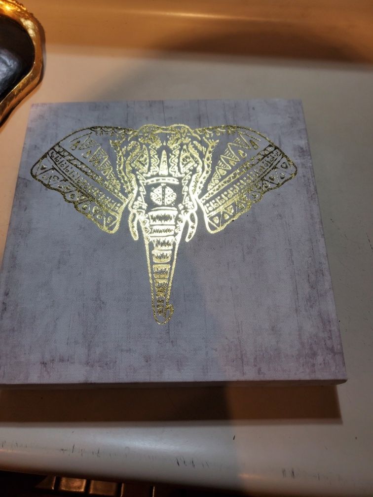 10X10 Canvas Gold Elephant Head