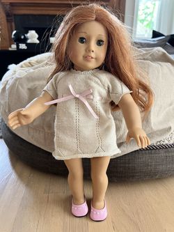 Mint Condition American Girl Doll And Accessory Collection with 3 Dolls, 4 Pets, +7 Play Sets, +15 Dress Sets, Beds, Hoop, And More! Thumbnail