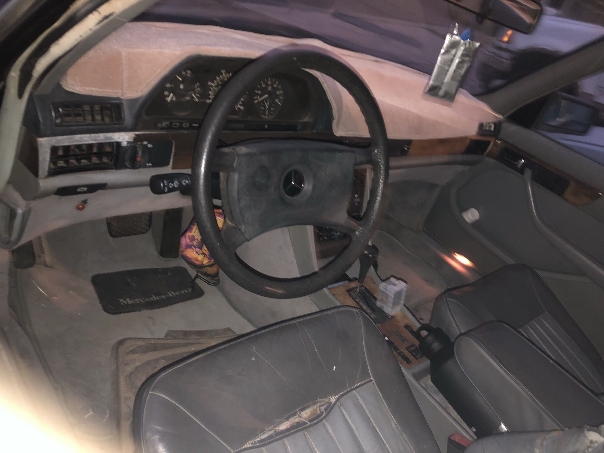 1984 Mercedes-Benz 300