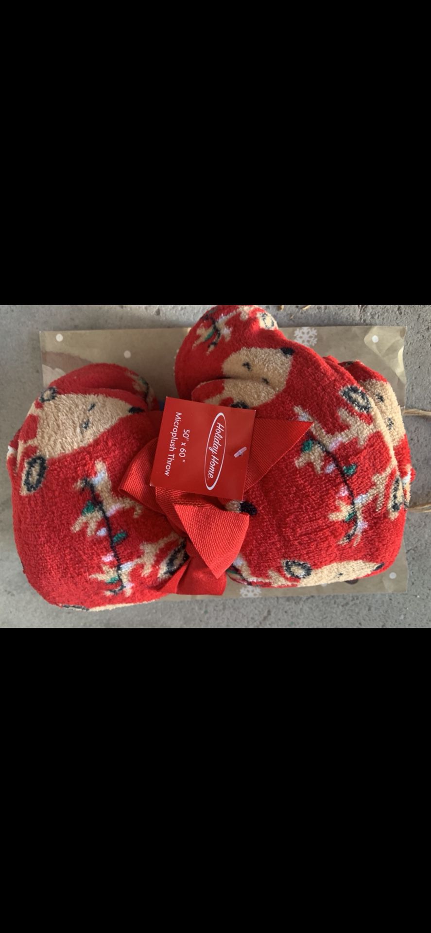 Reindeer holiday throw blanket, red and brand new, great Christmas gift