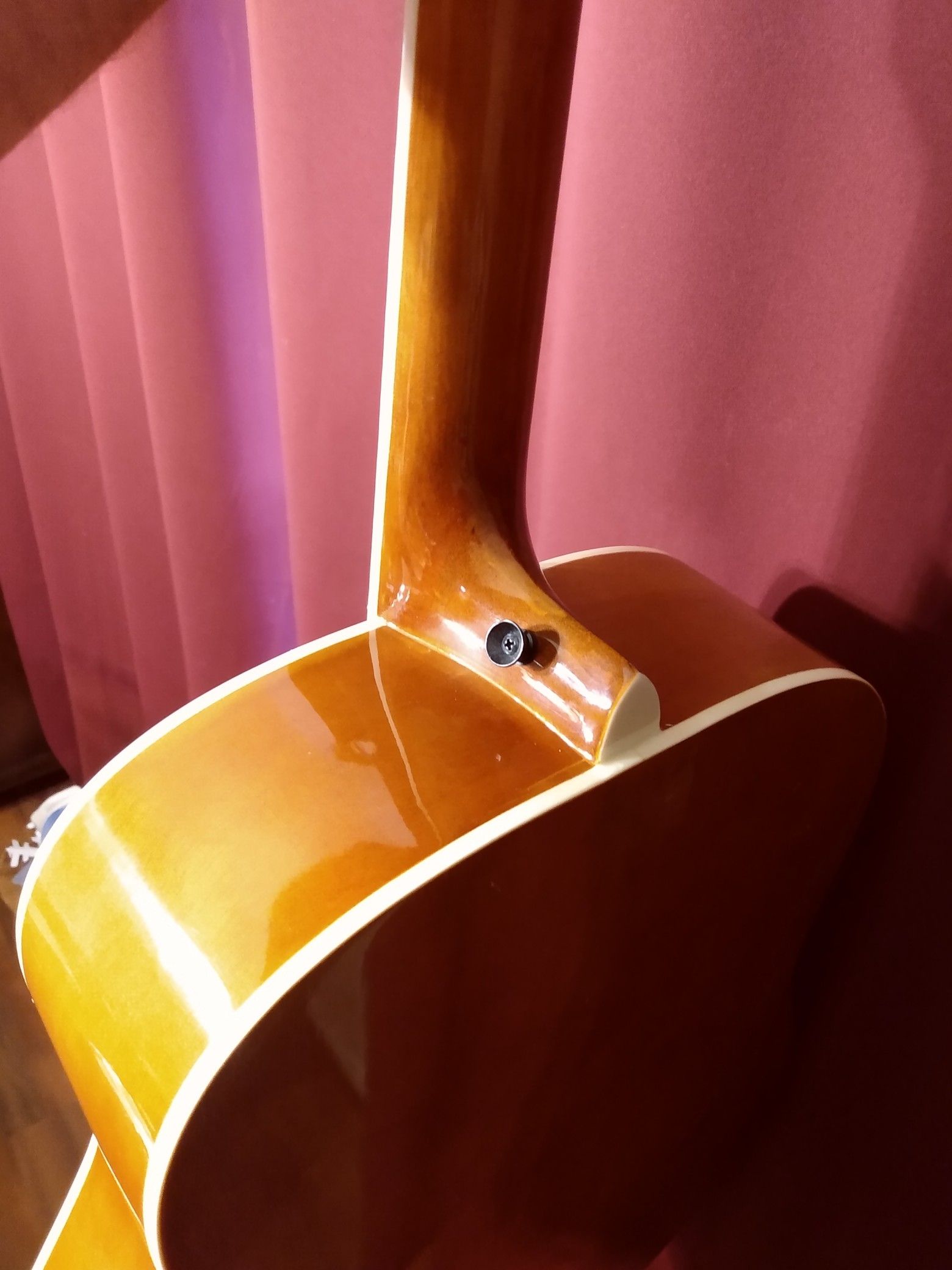 Brand new acoustic guitar, gig bag, extras