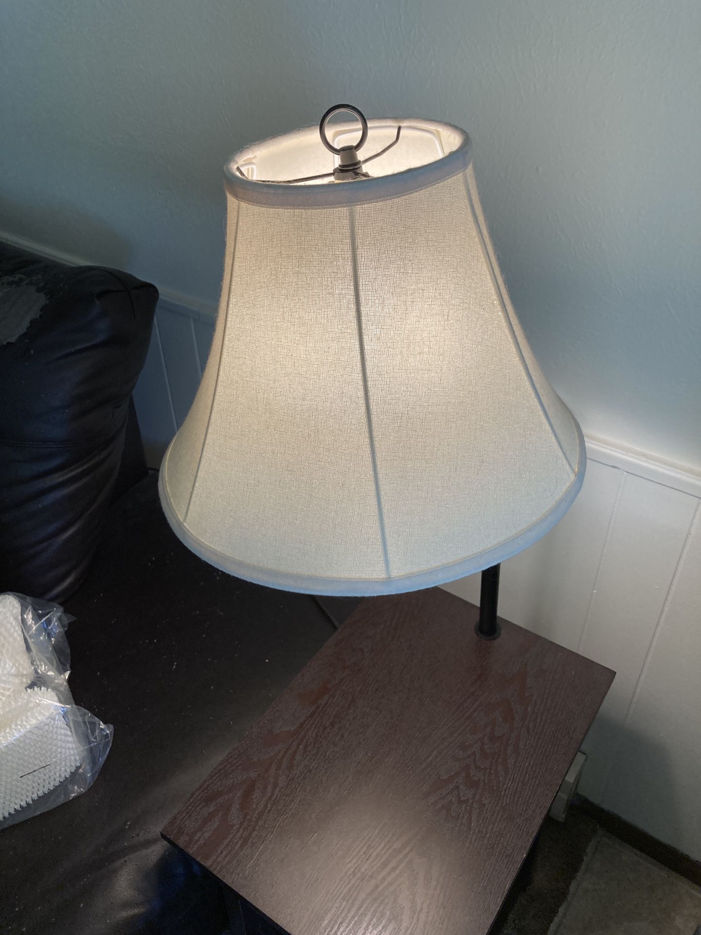 Better Home And Garden Table With Lamp