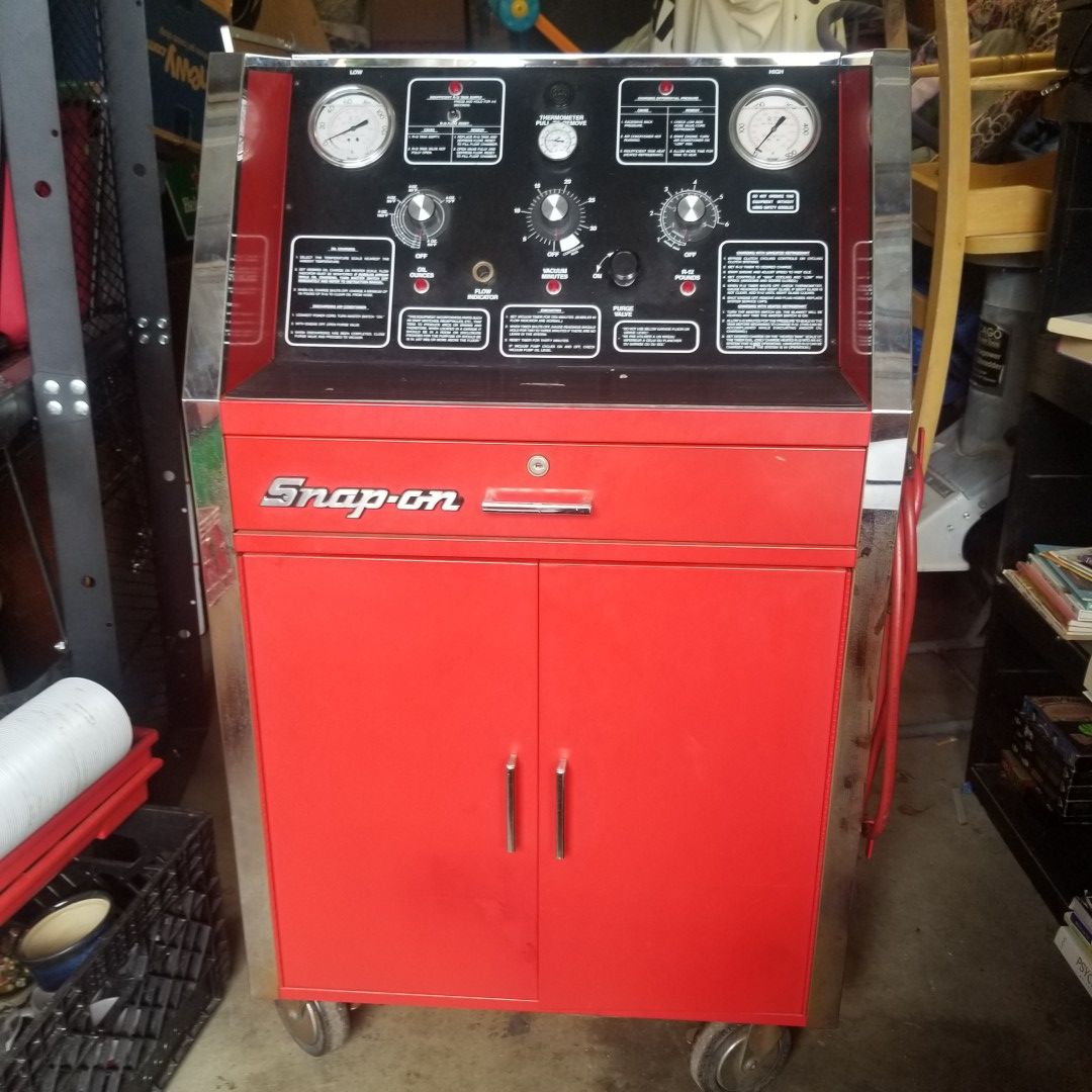 Snap On Auto R12 Refrigerant Recovery System for Sale in Santee, CA