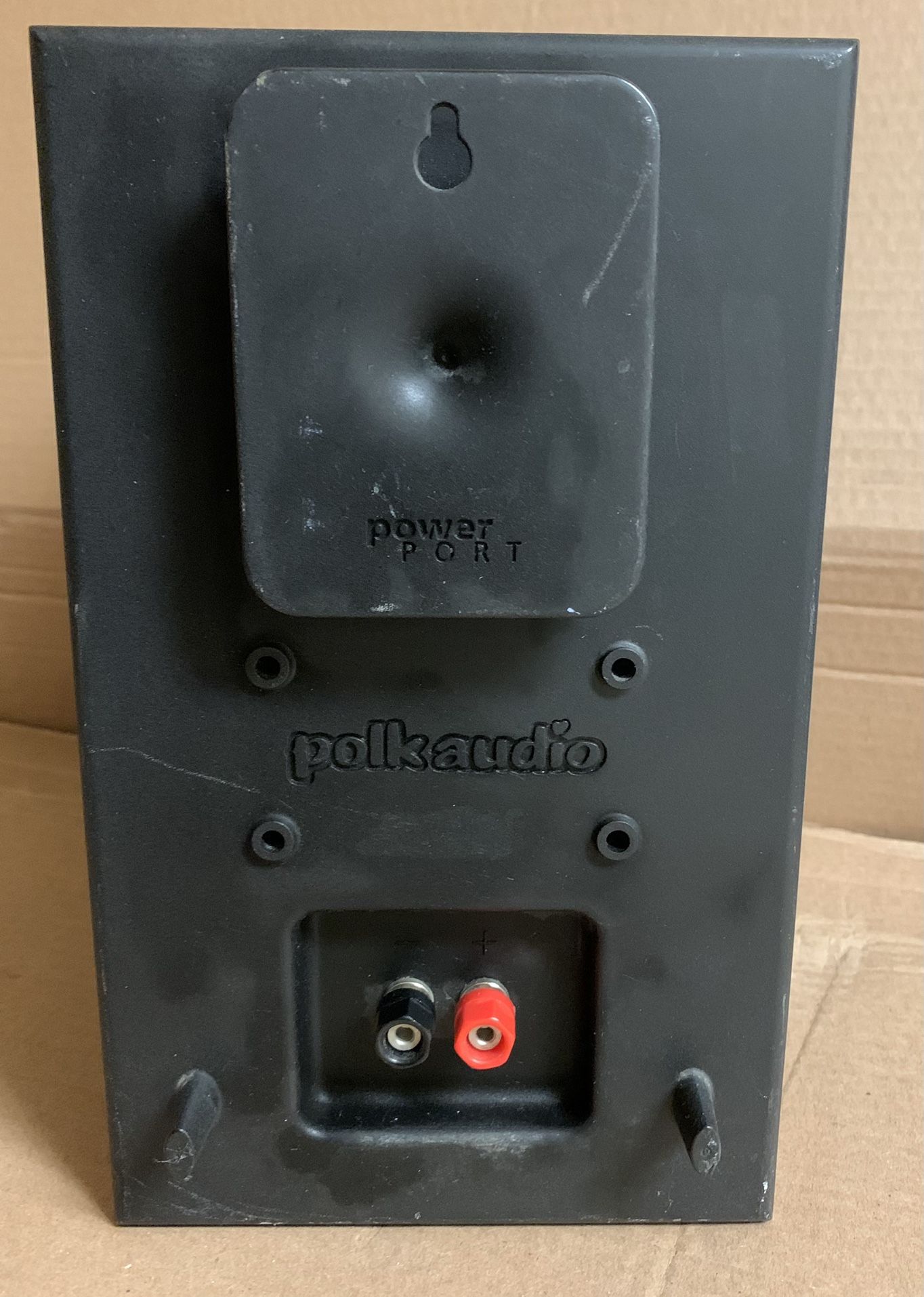 Tested and confirmed working great Single Polk Audio RT15i Dynamic Balance Bookshelf Speaker & WALL MOUNTS