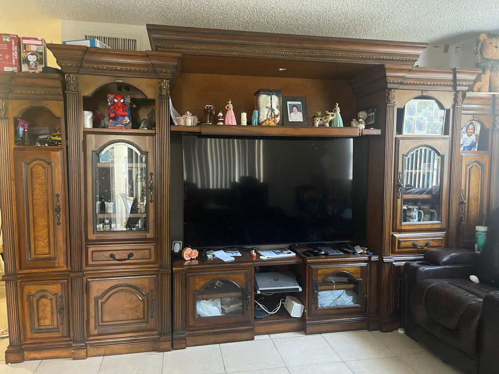 FREE.    entertainment Center Tv Stand 