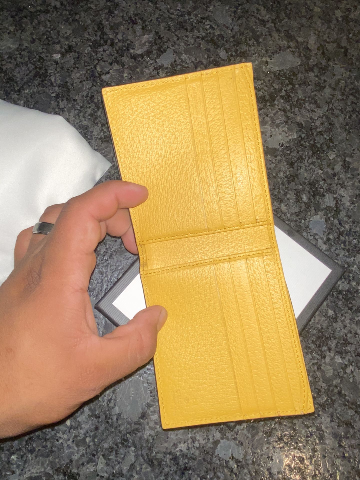 Gucci Neo Vintage GG Supreme wallet