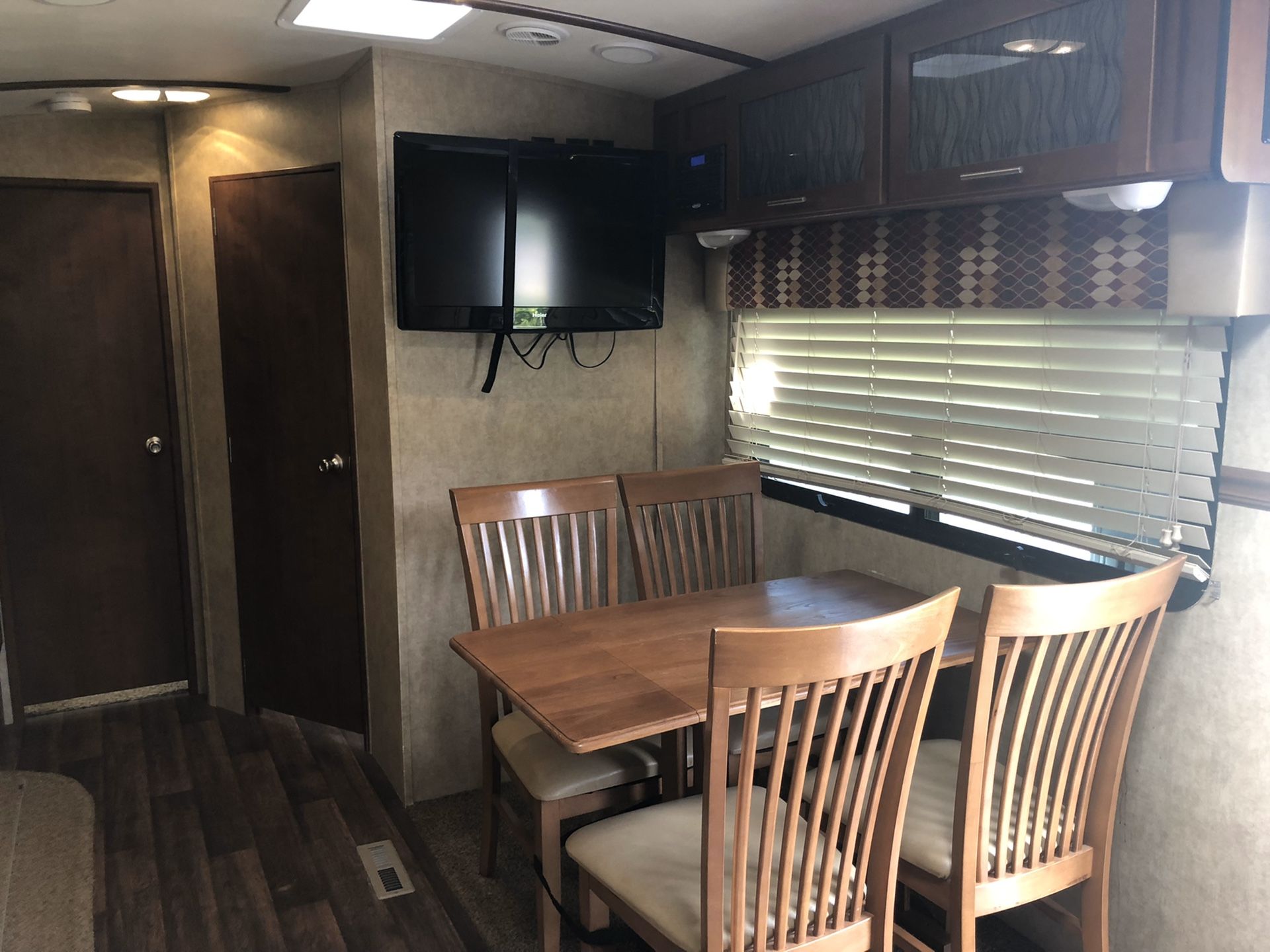 2012 Komfort 2410rk Travel Trailerrv For Sale In Renton Wa Offerup