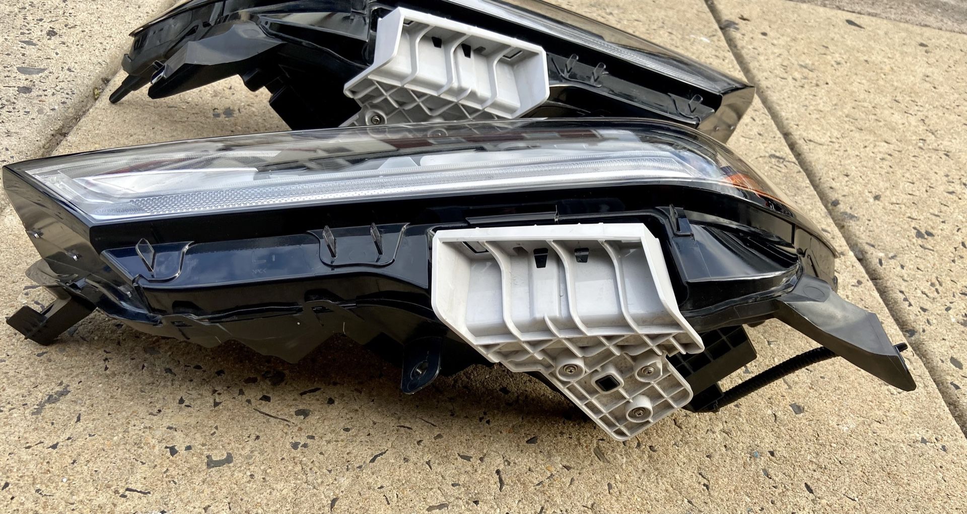 2021 Nissan Maxima Headlights