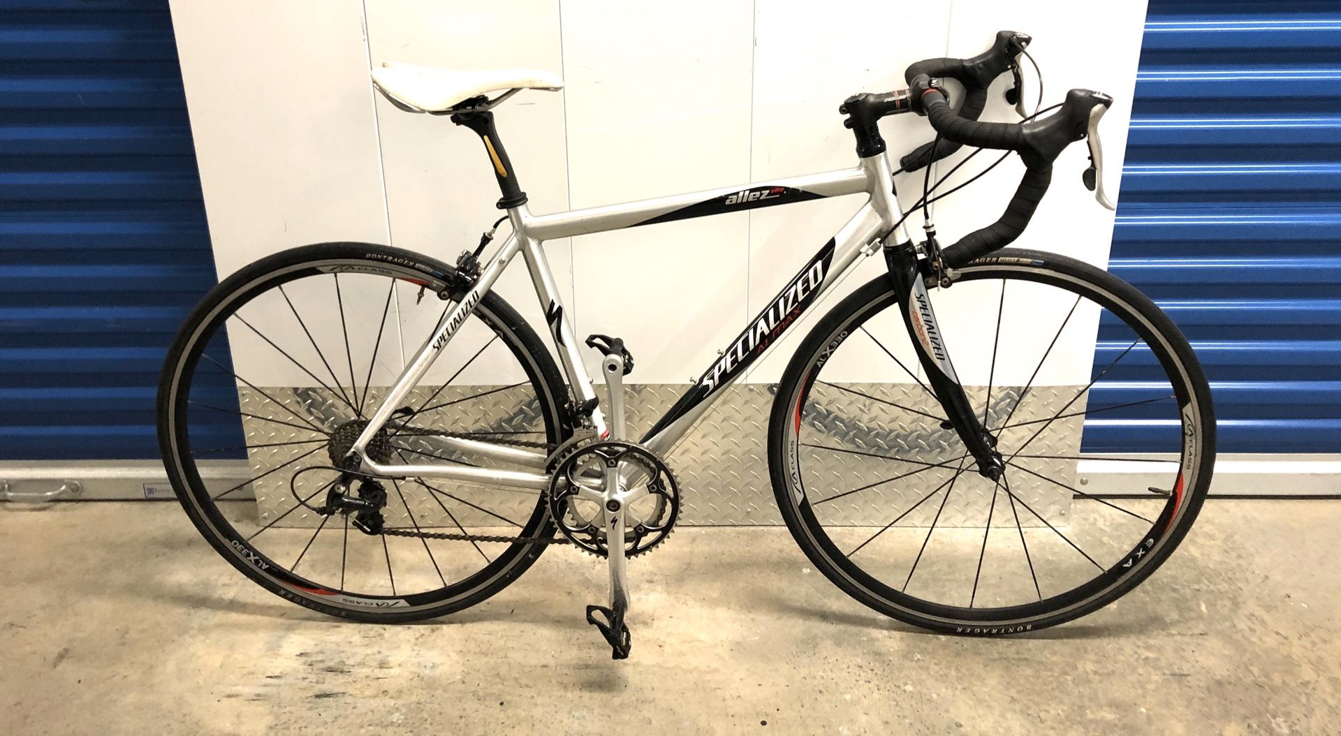 2004 SPECIALIZED ALLEZ ELITE TRIPLE 18SPEED ROAD BIKE. LIKE NEW! for