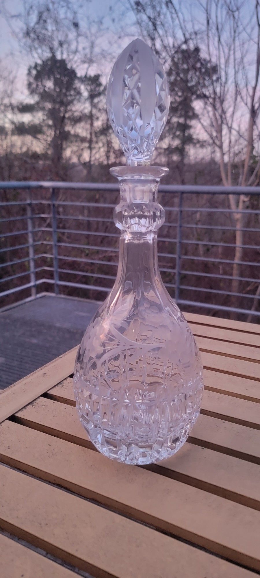 Stunning Vintage Crystal Wine Decanter