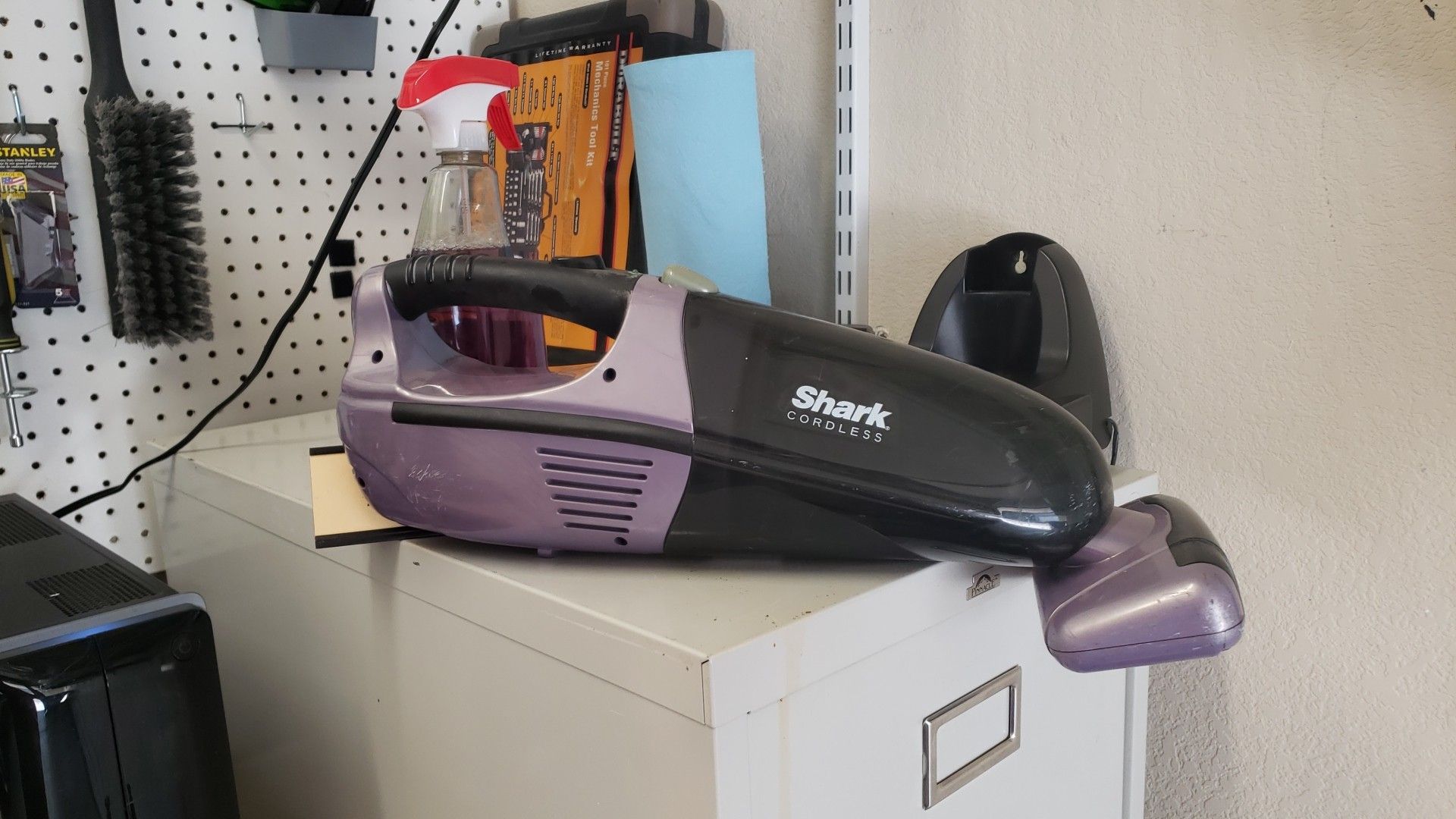 Shark PET PERFECT 2 cordless handheld vacuum