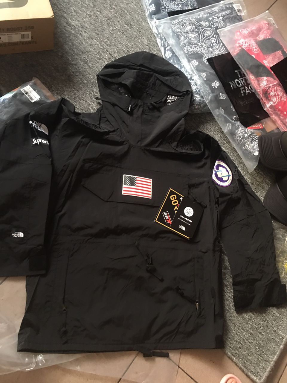 Supreme X Northface Trans Antártica Expedition Jacket Size Large
