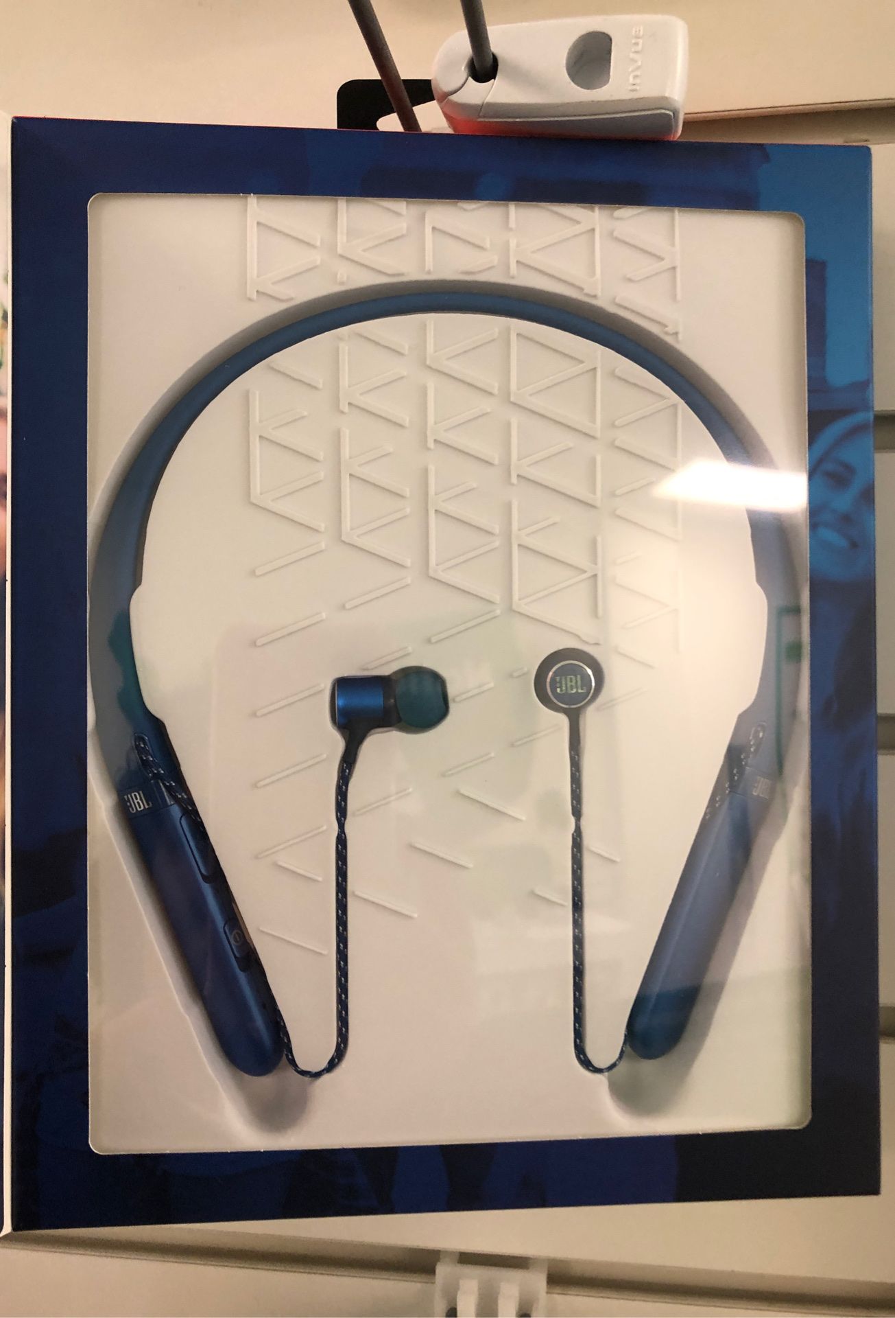 JBL bluetooth headphones